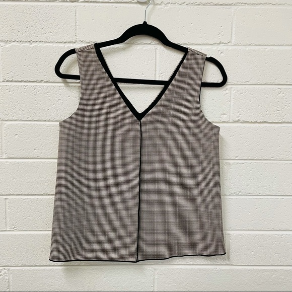 Zara Tops - Zara Basic. Hounds tooth Vest Style Top. Size XS